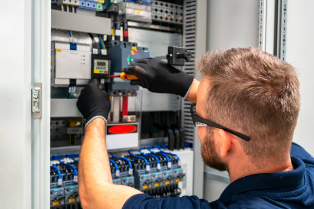 Best Best Electricians Near Me  in Newhall, IA