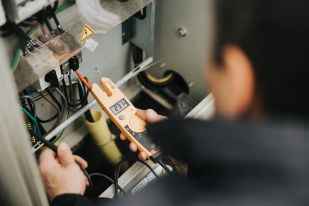 Best Emergency Electrical Repair  in Newhall, IA