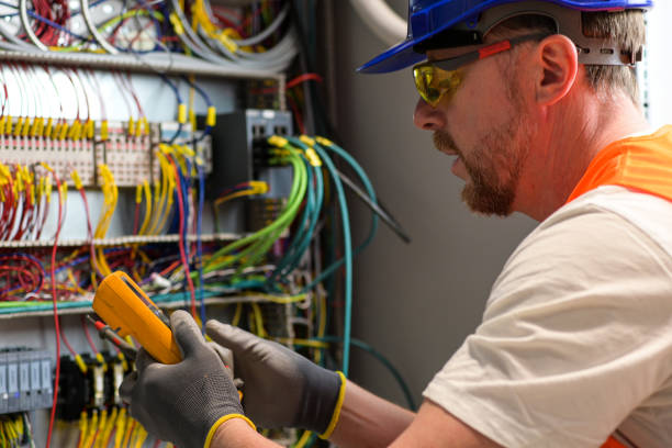 Best Affordable Emergency Electrician  in Newhall, IA