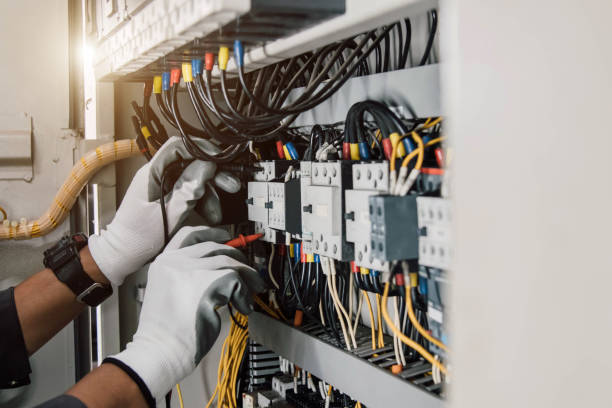 Best Industrial Electrical Services  in Newhall, IA